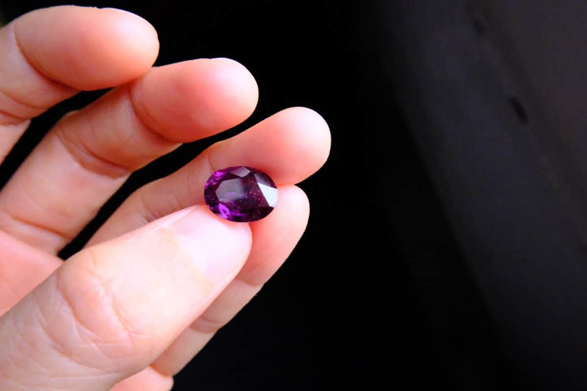 5.35ct Purple Red Sapphire 3c 1