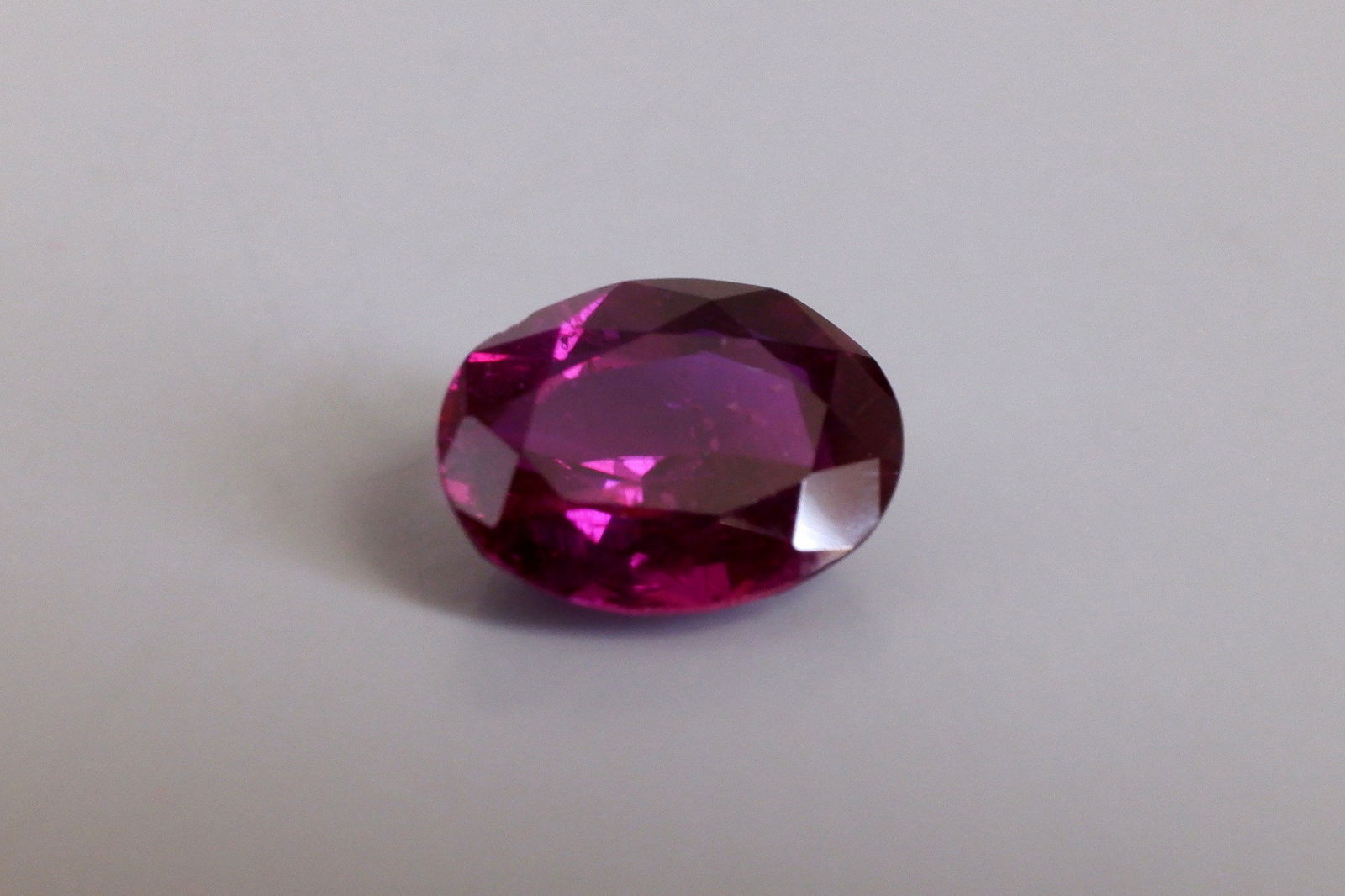 Gem Gardener, purple red sapphire, unheated purple sapphire, unheated sapphires for sale, unheated sapphire singapore