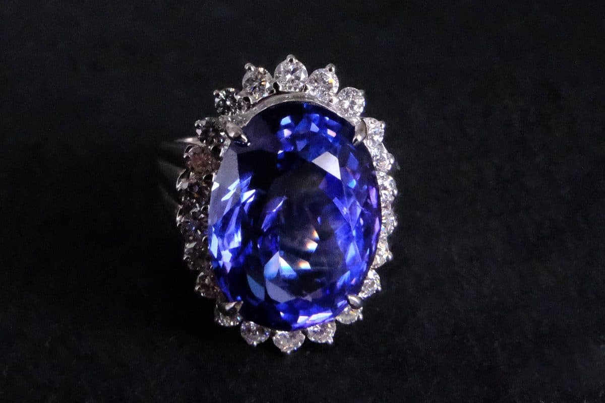Gem Gardener, tanzanite halo diamond ring, tanzanite ring singapore, tanzanite cocktail ring, big blue tanzanite ring, tanzanite cocktail ring