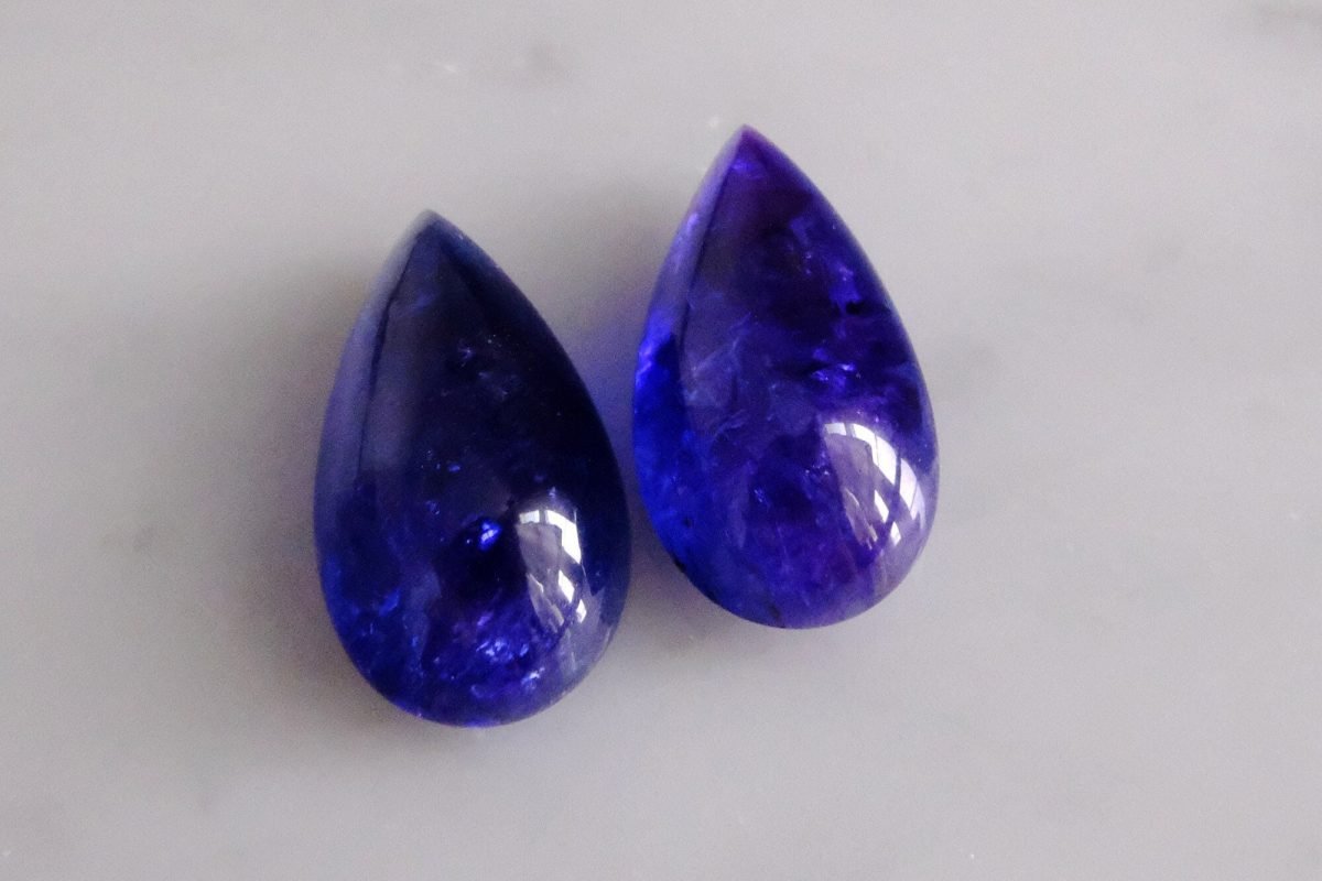 Gem Gardener, tanzanite cabochon stones, tanzanite pear stone, tanzanite teardrop earrings, big tanzanite drop earrings, buy tanzanite stone