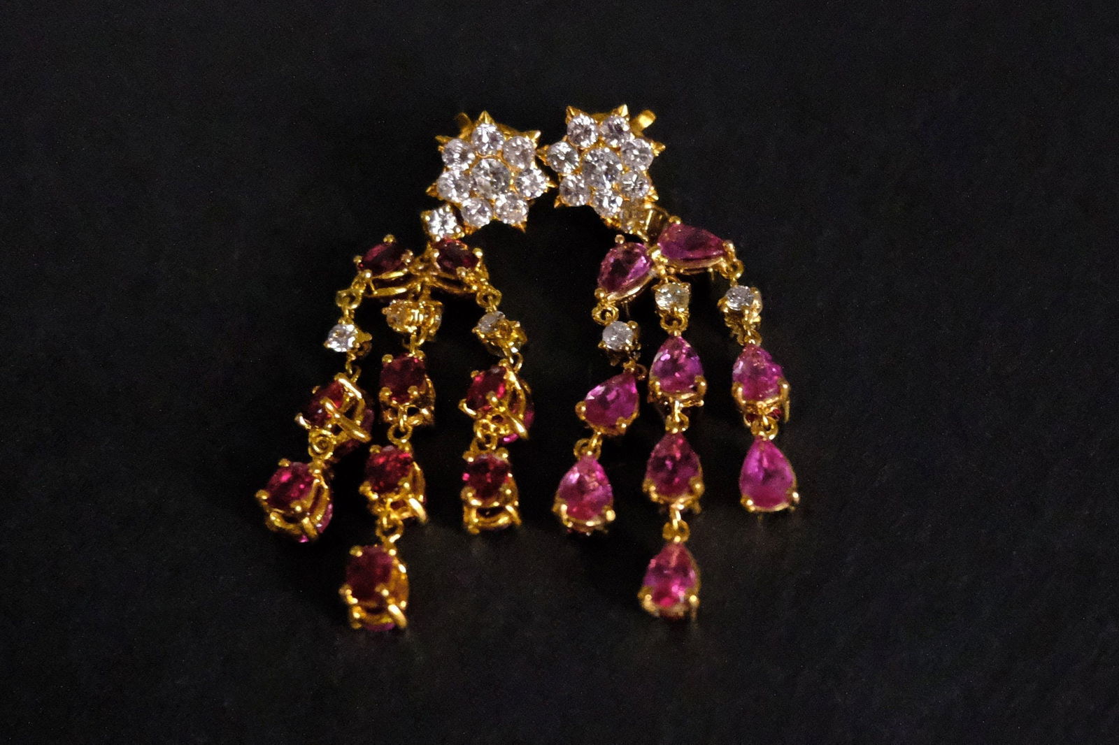 Gem Gardener, pink sapphire ruby earring, pink sapphire ruby diamond, ruby sapphire earrings, ruby chandelier earrings, pink sapphire chandelier earrings, diamond stud earrings indian style, chandelier earrings wedding
