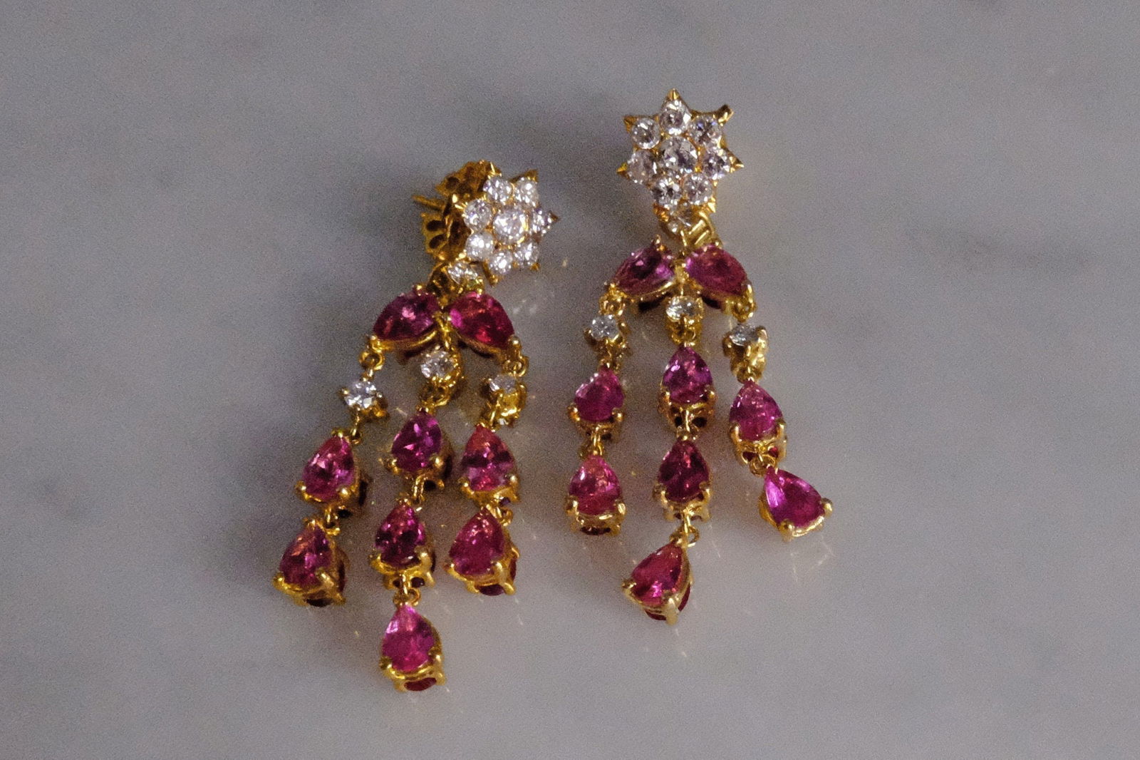 Gem Gardener, pink sapphire ruby earring, pink sapphire ruby diamond, ruby sapphire earrings, ruby chandelier earrings, pink sapphire chandelier earrings, diamond stud earrings indian style, chandelier earrings wedding
