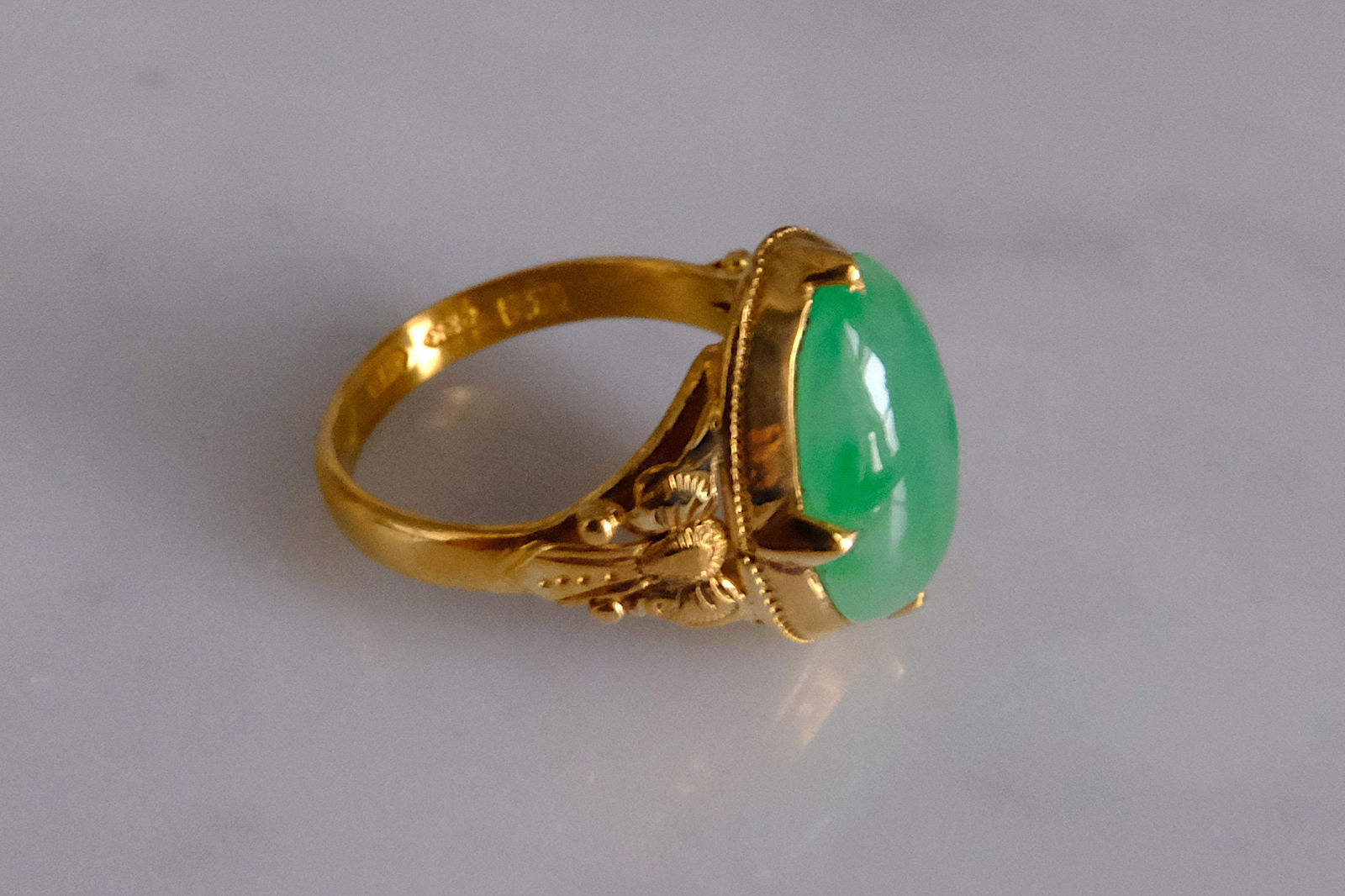 Antique Chinese Green Jade Cabochon Ring 22k Gem Gardener