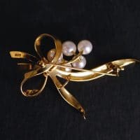 Long Pearl Bouquet Brooch 18k Vintage