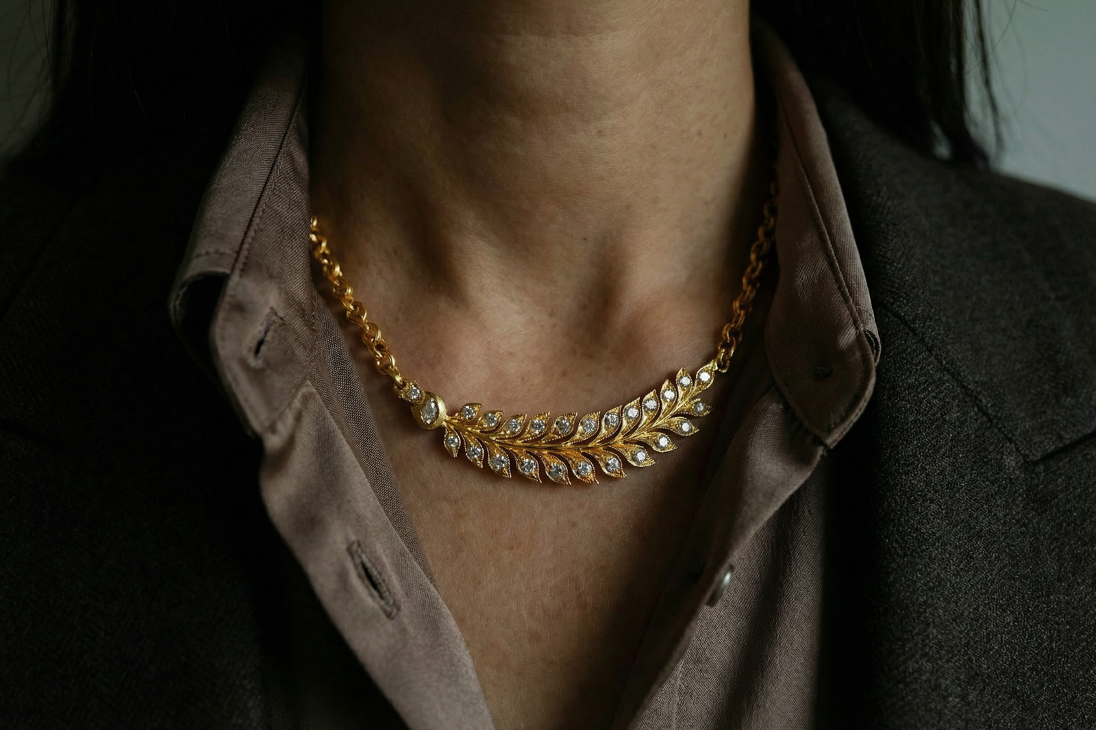 diamond pendant choker necklace, diamond leaf pendant necklace, Gem Gardener, diamond pendant chunky chain necklace, diamond feather pendant necklace, chunky chain necklace with pendant, diamond necklace singapore