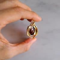 Red Spessartite Garnet Cabochon Pendant 18k
