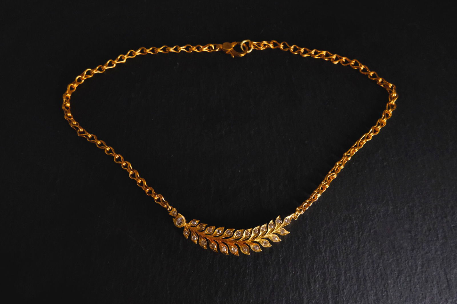 diamond pendant choker necklace, diamond leaf pendant necklace, Gem Gardener, diamond pendant chunky chain necklace, diamond feather pendant necklace, chunky chain necklace with pendant, diamond necklace singapore