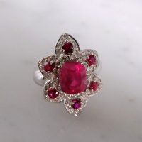 Unheated Ruby Flower Cluster Ring 18k