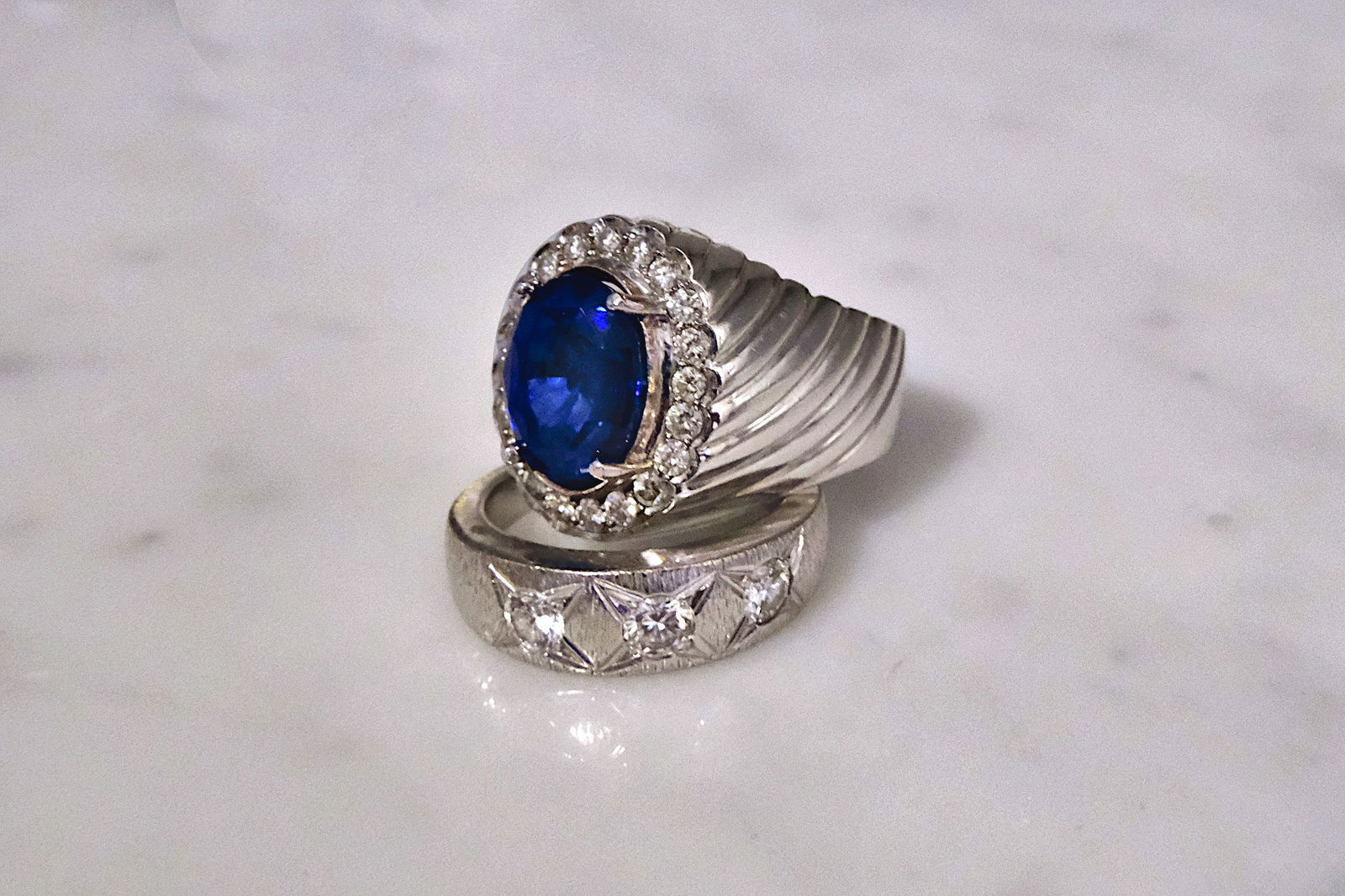 Vivid Blue Sapphire Ring Mens 18k Vintage Gem Gardener 4653