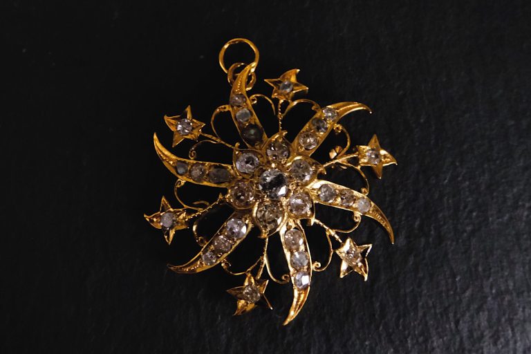 Gem Gardener, antique diamond pendant brooch, antique peranakan jewellery, singapore peranakan diamond jubilee brooch, vintage diamond cluster pendant