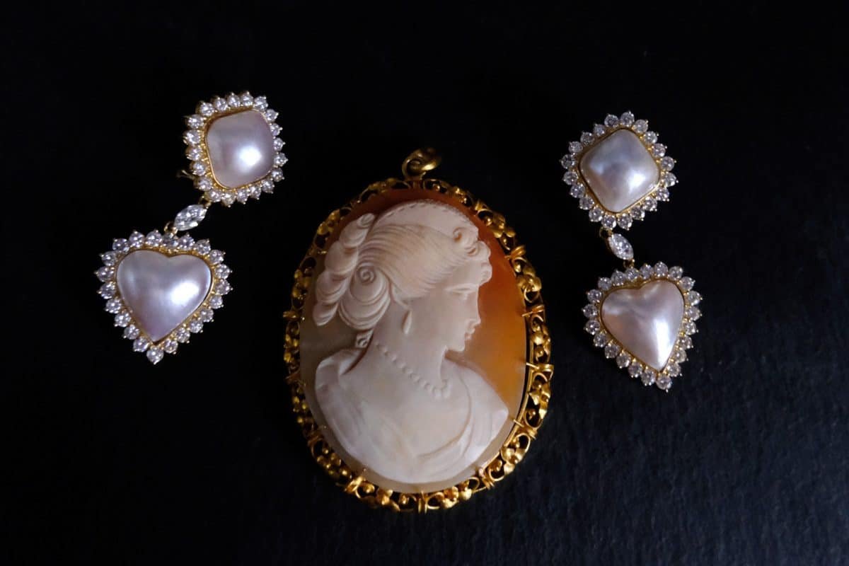 cameo pendants for sale