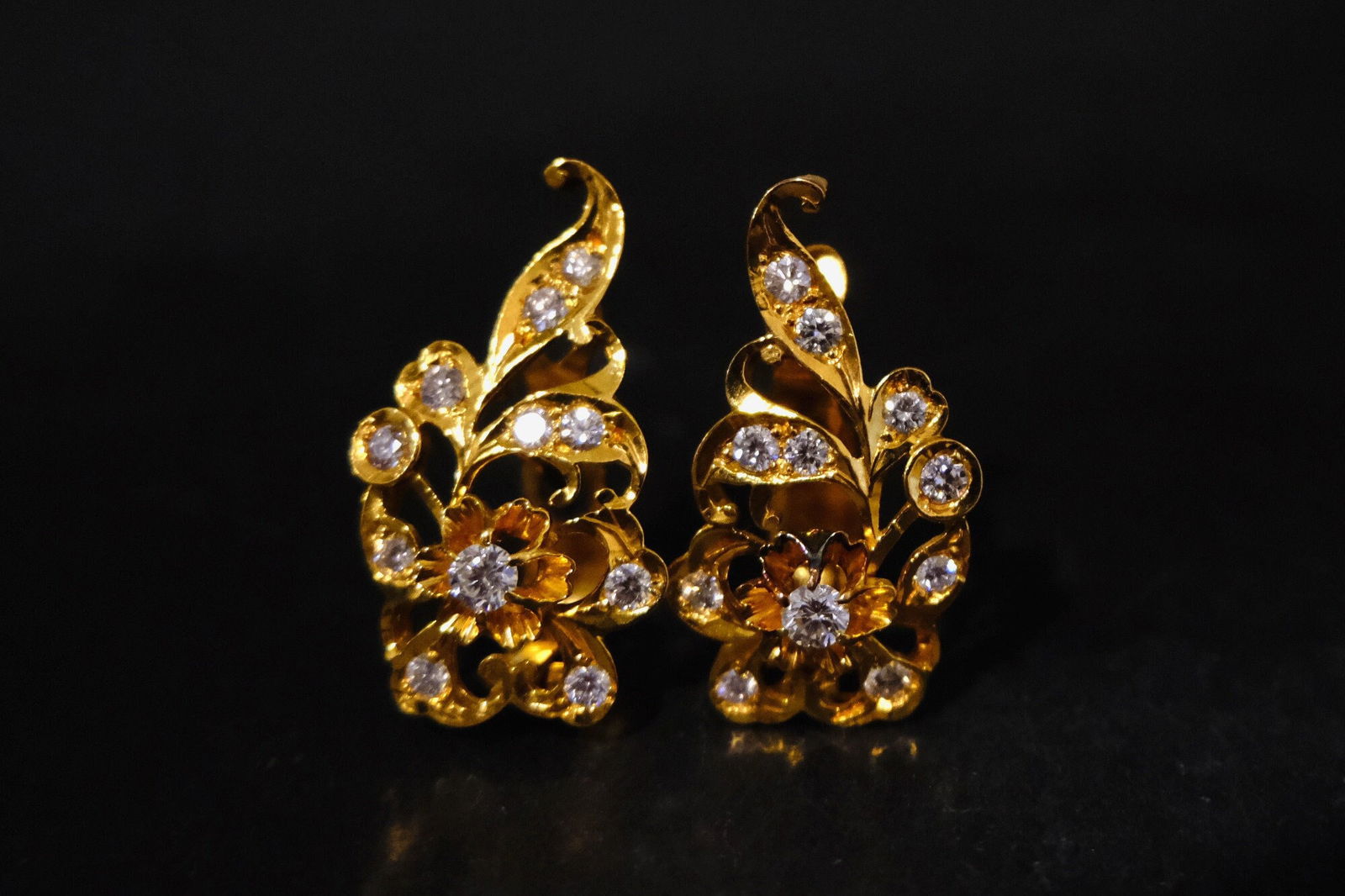 Gem Gardener, peranakan jewellery singapore, vintage cluster earrings, peranakan earrings singapore, diamond huggie earrings yellow gold, antique diamond earrings