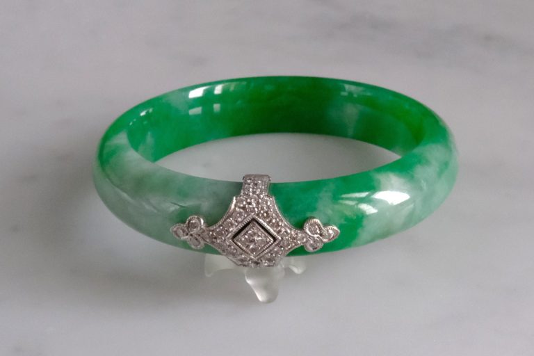 Gem Gardener, green jadeite jade bangle, art deco jade, jade bangle 55, jade bangle singapore, jade bangle with diamonds, art deco jade jewelry, 55mm jadeite bangle