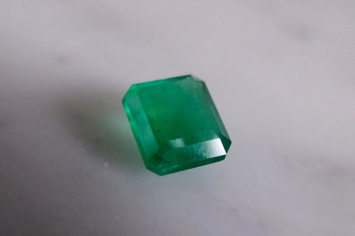 6ct Super Clean Emerald Stone | Gem Gardener