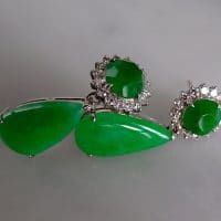 Gem Gardener, vintage jadeite earrings, art deco jade earrings, jadeite earrings singapore, jade drop earrings white gold