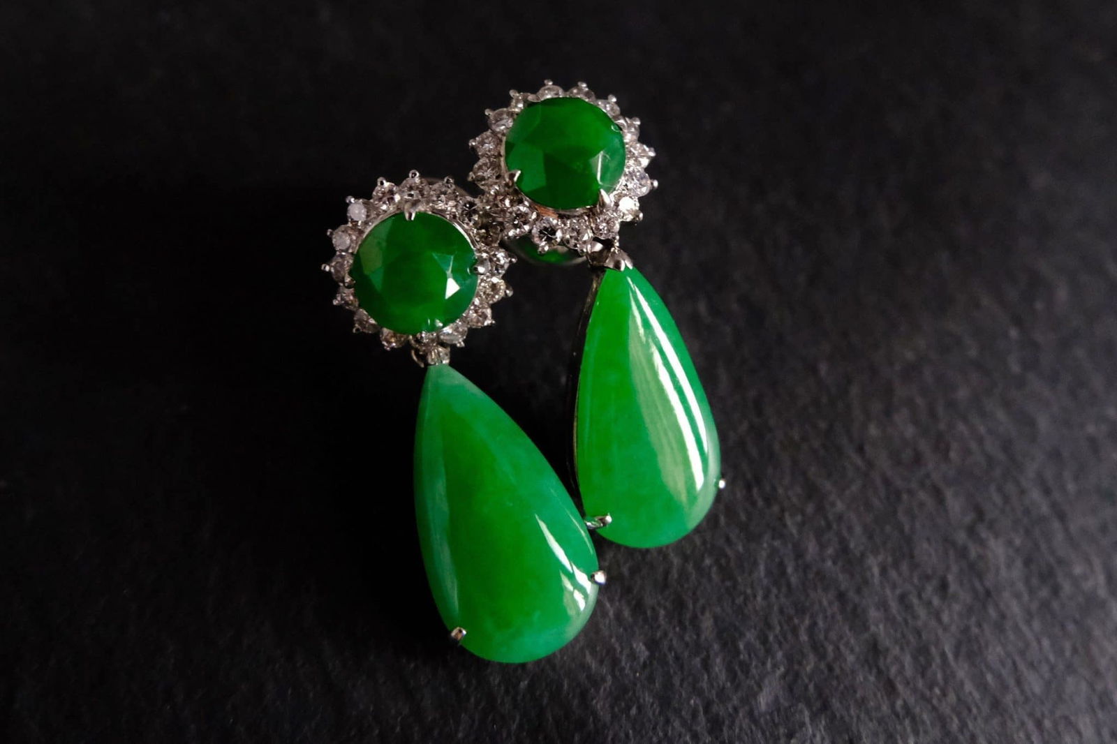 Gem Gardener, vintage jadeite earrings, art deco jade earrings, jadeite earrings singapore, jade drop earrings white gold