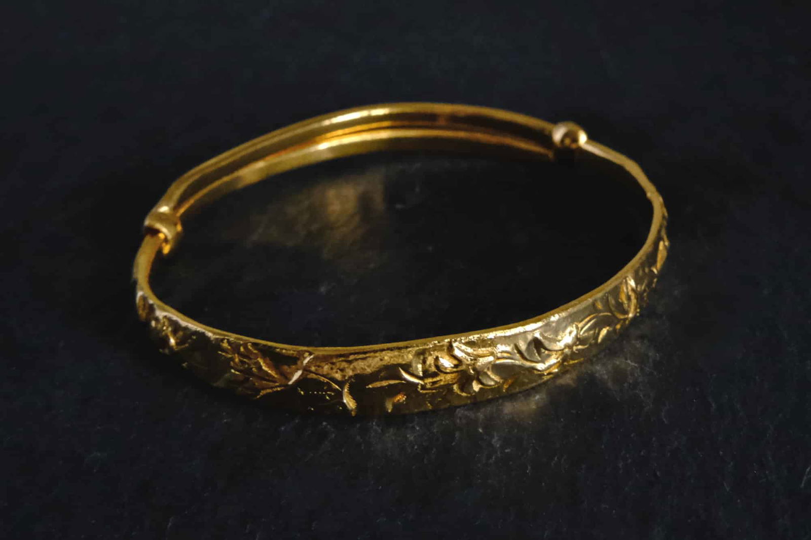 24k antique gold, Gem Gardener, Antique Gold Chinese Jewelry, antique gold bangles for sale, chinese 24k gold bangle, antique peranakan jewellery