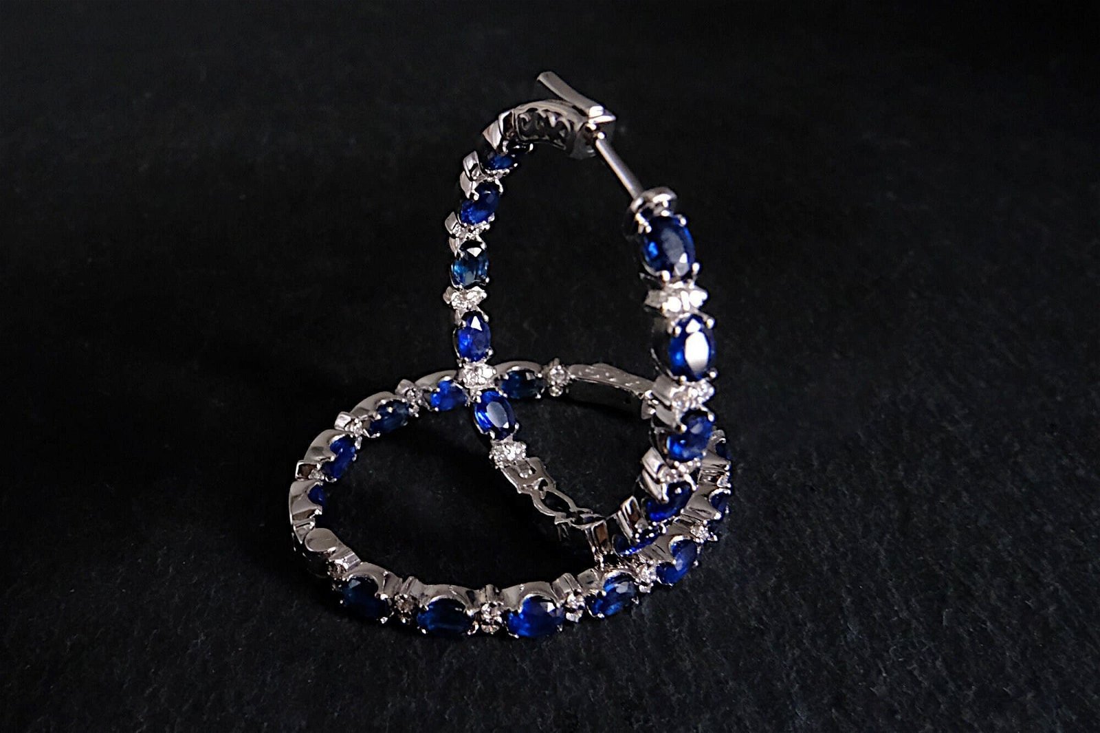 Gem Gardener, sapphire hoop earrings white gold, oval hoop earrings with diamonds, oval hoop earrings with stones, blue sapphire hoop earrings