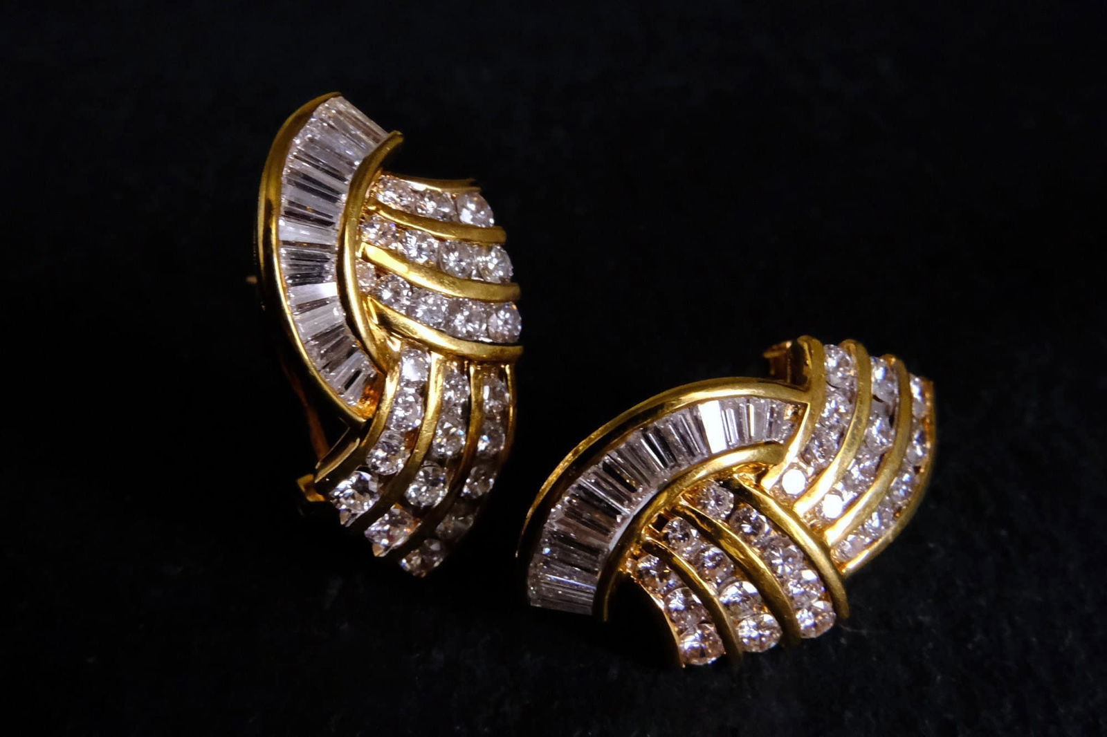 Gem Gardener, art deco diamond earrings, vintage diamond cluster earrings, baguette diamond earrings gold, diamond earrings singapore, art deco style stud earrings, buy art deco style earrings