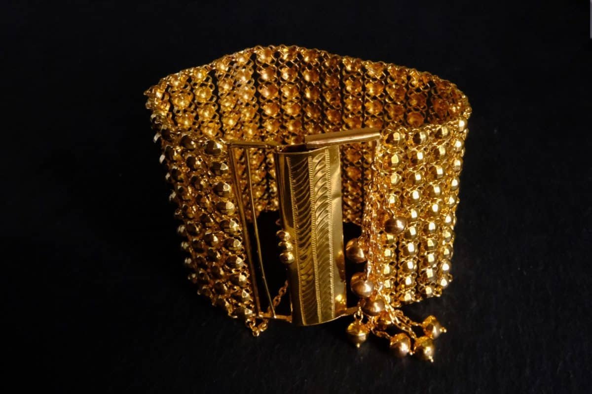 Gem Gardener, wide gold bracelet, etruscan gold bracelet, antique gold bracelets for sale, vintage chinese gold jewelry, antique chinese gold bracelet, peranakan gold jewellery