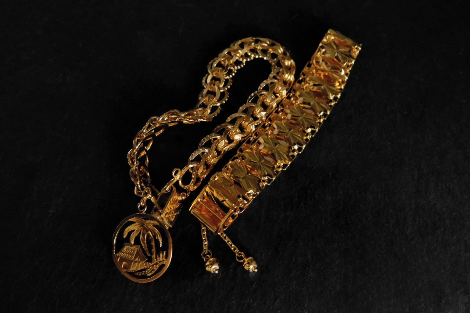 Fancy Gold Link Bracelet, vintage peranakan jewellery, peranakan gold bracelet, vintage gold link bracelet, chinese gold bracelet for sale, antique jewellery singapore, Gem Gardener