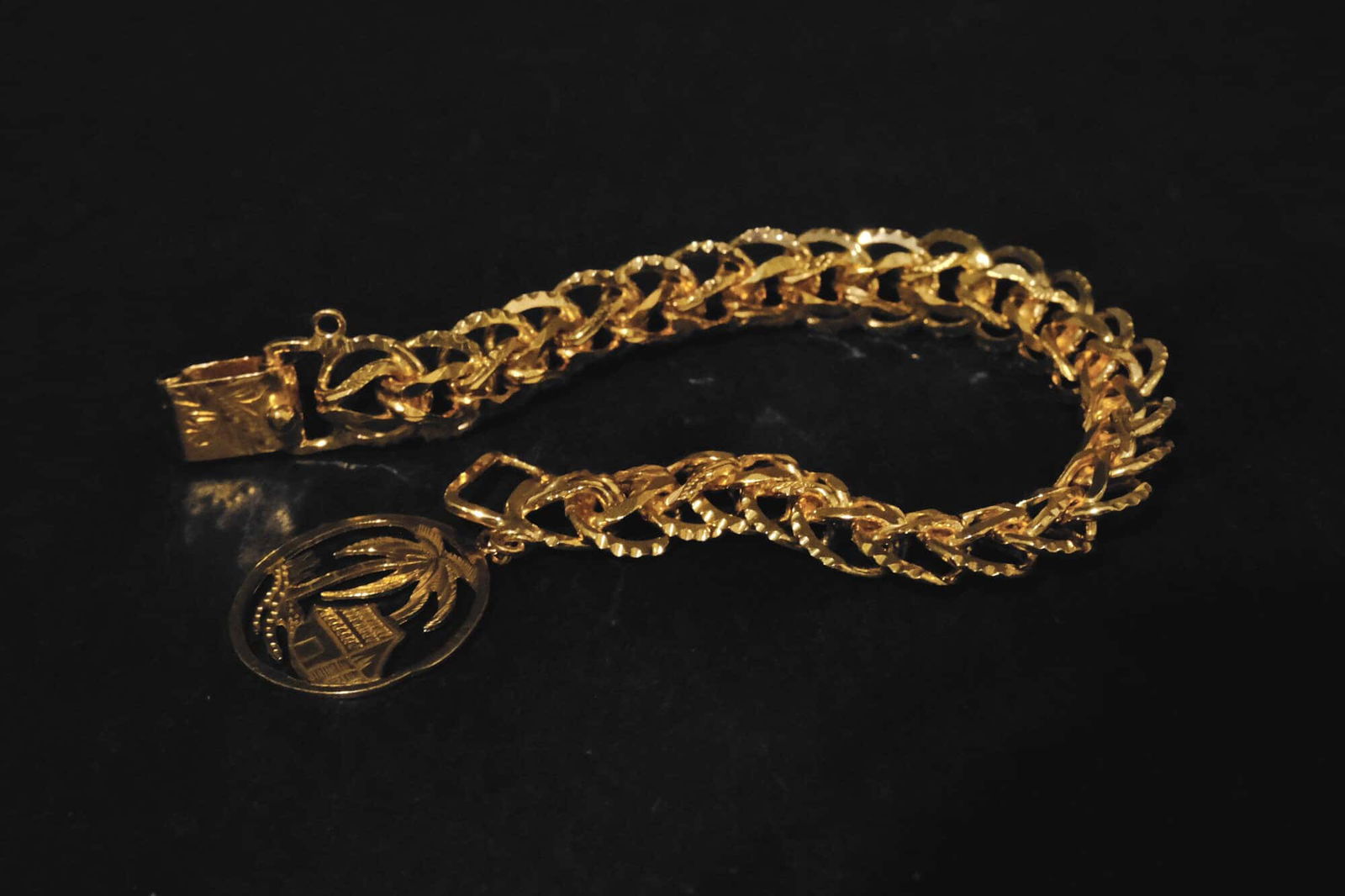 Fancy Gold Link Bracelet, vintage peranakan jewellery, peranakan gold bracelet, vintage gold link bracelet, chinese gold bracelet for sale, antique jewellery singapore, Gem Gardener