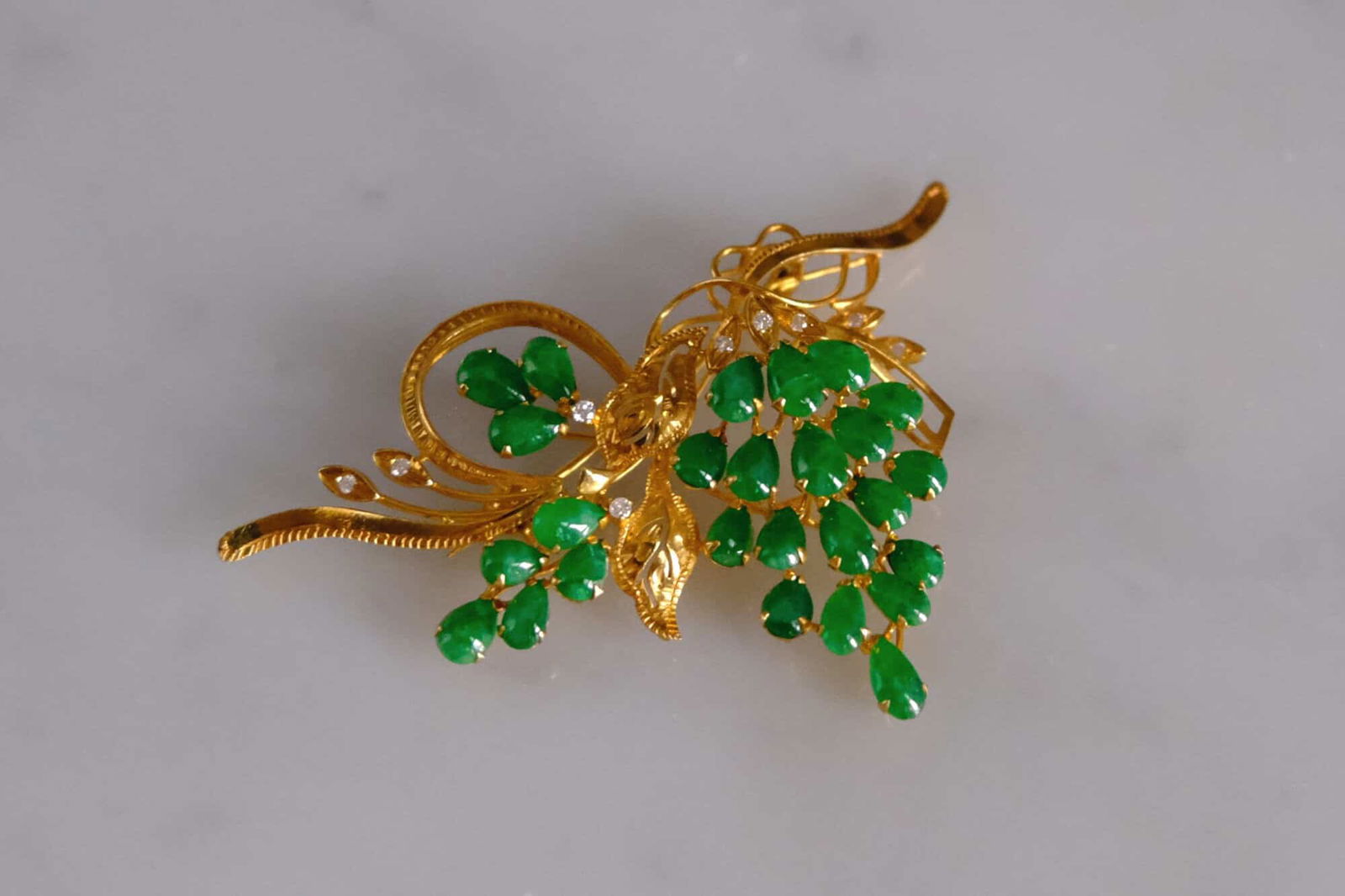 Antique Chinese Jade Brooch, peranakan jade jewellery, vintage jade brooch, jade brooch jewelry, brooches singapore, antique brooches and pins, chinese jade jewelry for sale, Gem Gardener