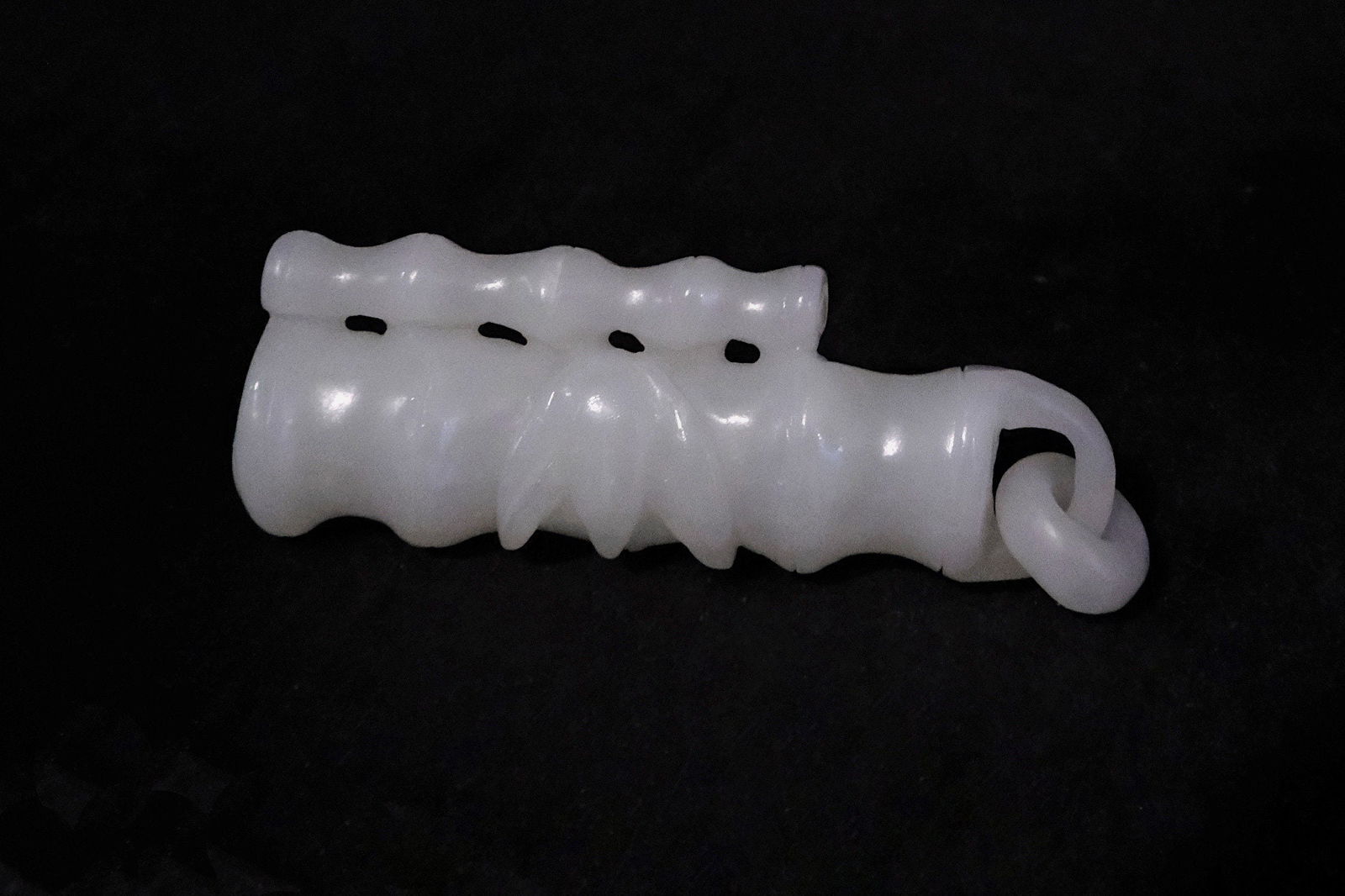 White Jade Pendant Carving, nephrite jade jewelry for sale, nephrite jade pendants for sale, Gem Gardener, natural white nephrite jade, nephrite jade singapore