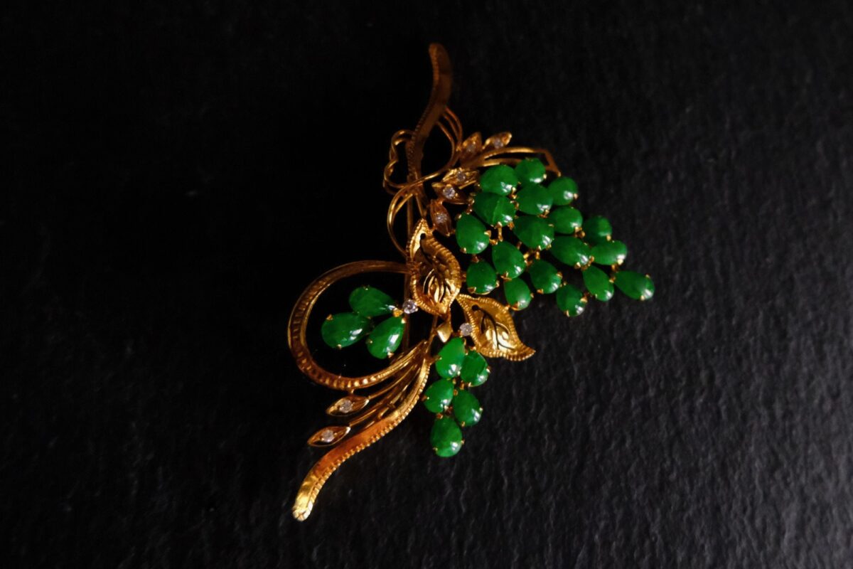 20k Art Nouveau Antique Chinese Jade Brooch GEM GARDENER