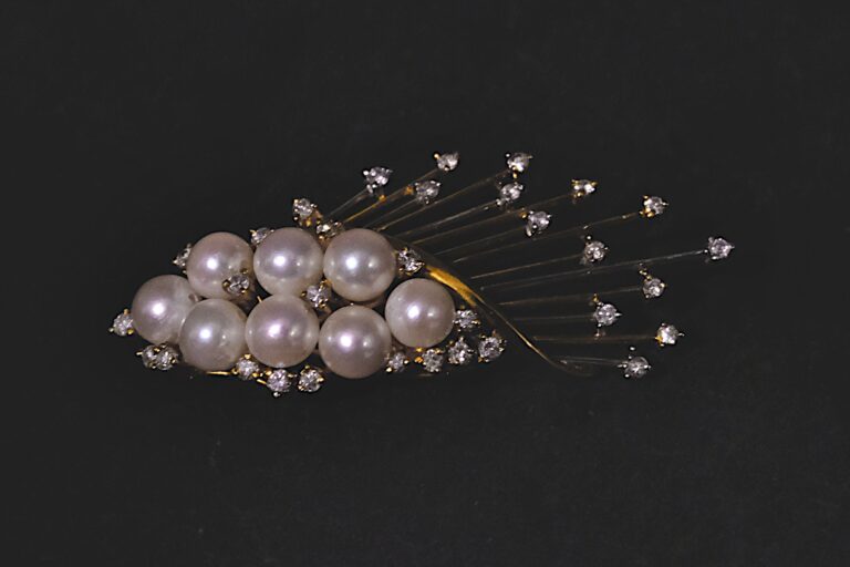 Pearl Diamond Gold Brooch, art deco pearl brooch, antique pearl brooches, vintage pearl brooch pins, brooches singapore, antique brooches for sale