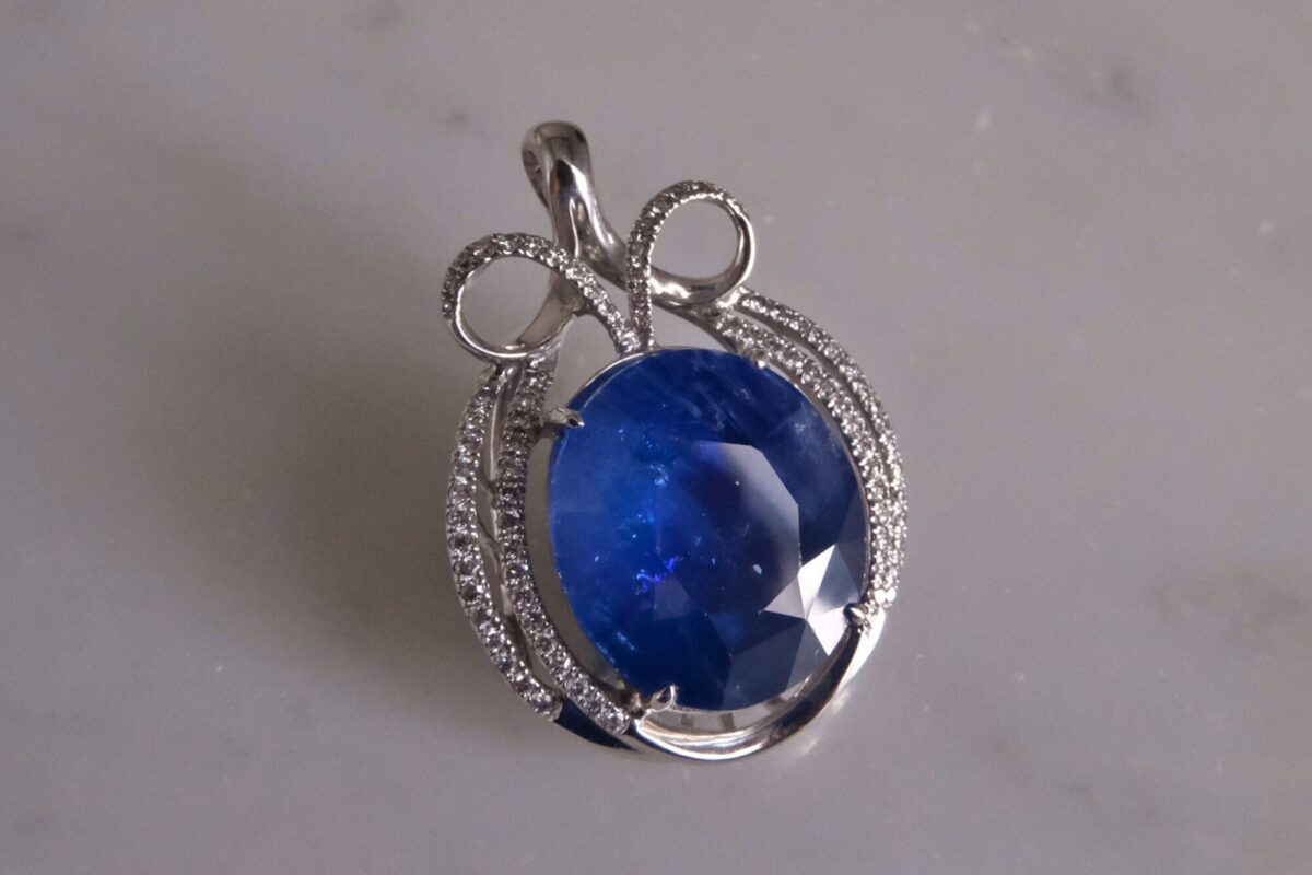 Large Blue Sapphire Pendant, intense blue sapphire, cornflower blue sapphire pendant, blue sapphire singapore, big sapphire pendant, Gem Gardener