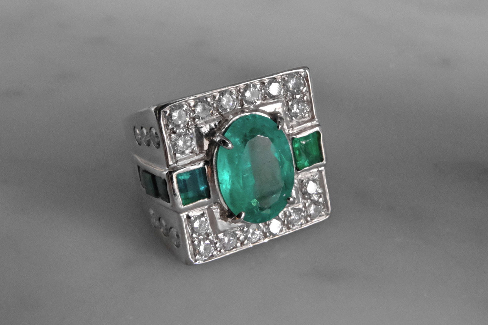 Art Deco Mens Ring. mens art deco rings for sale, vintage mens emerald ring, emerald mens ring buy online, mens emerald ring gold, vintage jewellery Singapore, Gem Gardener