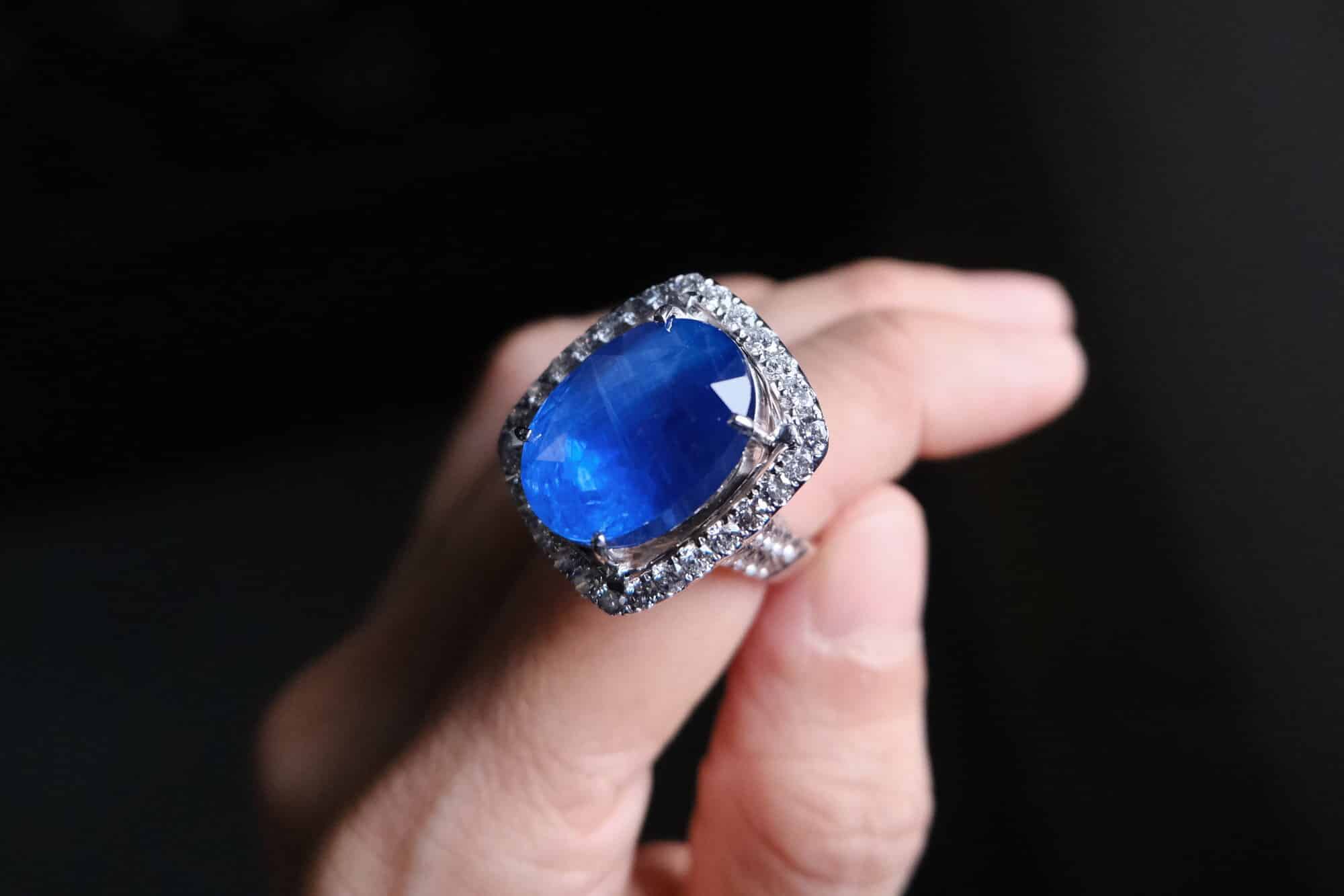 19ct Burmese Large Sapphire Diamond Ring 18k | Gem Gardener