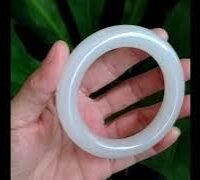 Mutton Fat Jade Bangle, 和田白玉, 羊脂白玉, white nephrite jade bangle, white jade jewelry for sale, nephrite jade jewellery, jade jewellery singapore, Gem Gardener