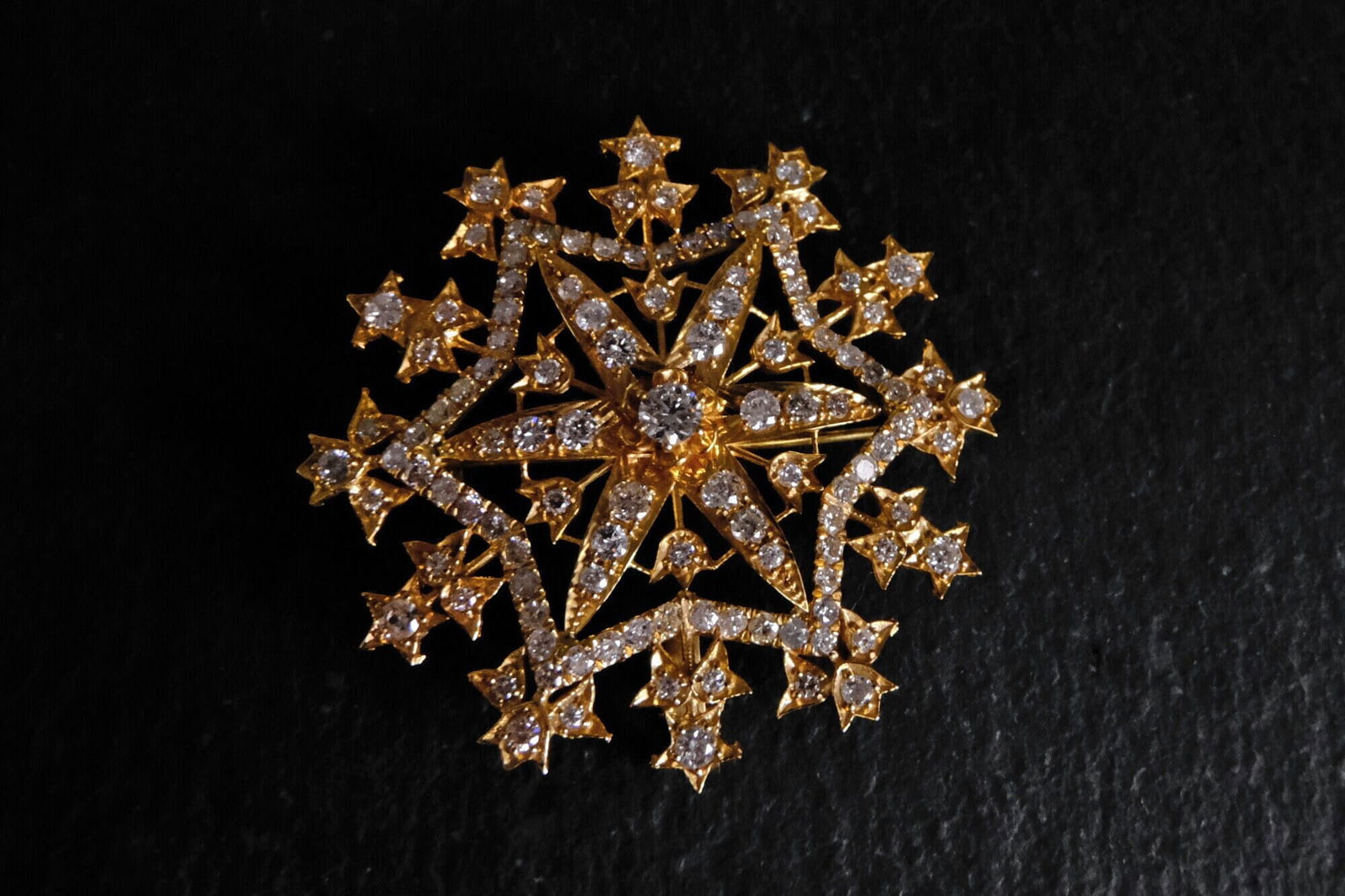 Diamond Brooch/Pendant, peranakan brooch, antique diamond brooches for sale, antique diamond pendant brooch, vintage peranakan jewellery, antique gold jewellery singapore, Gem Gardener