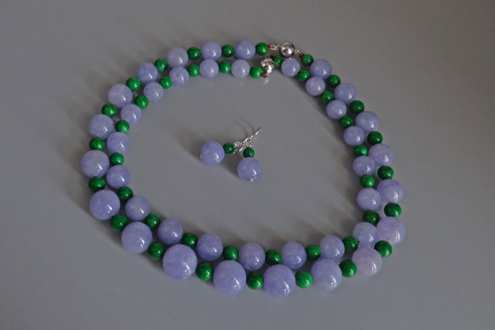 Lavender Jadeite Jade Necklace, lavender jade bead necklace, large jade bead choker necklace, christies jade bead necklace, christies lavender jadeite ring, sotheby's jadeite, purple jade necklace, lavender jade necklace for sale, Gem Gardener