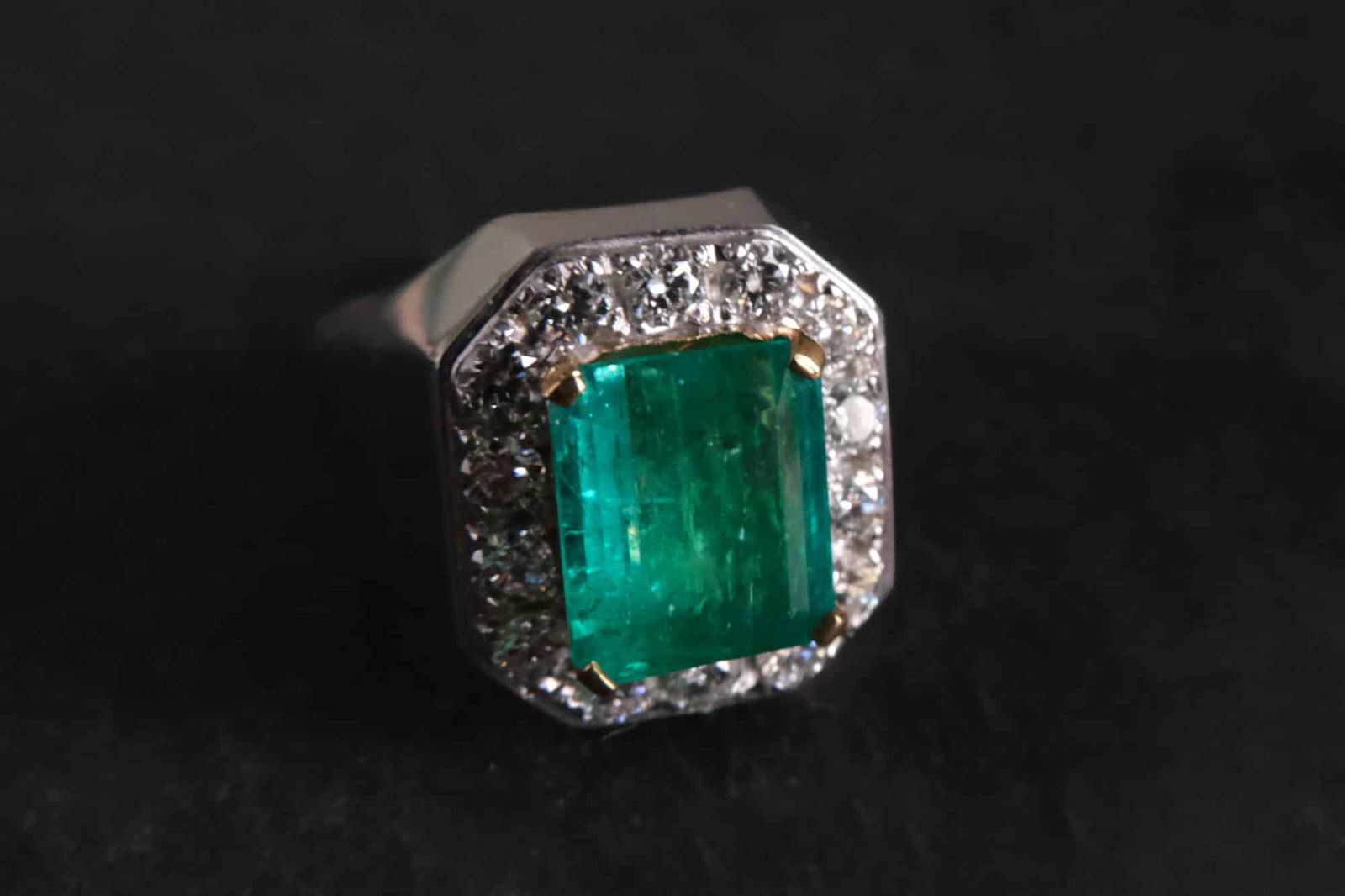 Colombian Emerald Mens Ring, mens ring singapore, mens emerald rings for sale, vintage rings singapore, vintage mens rings for sale, Gem Gardener