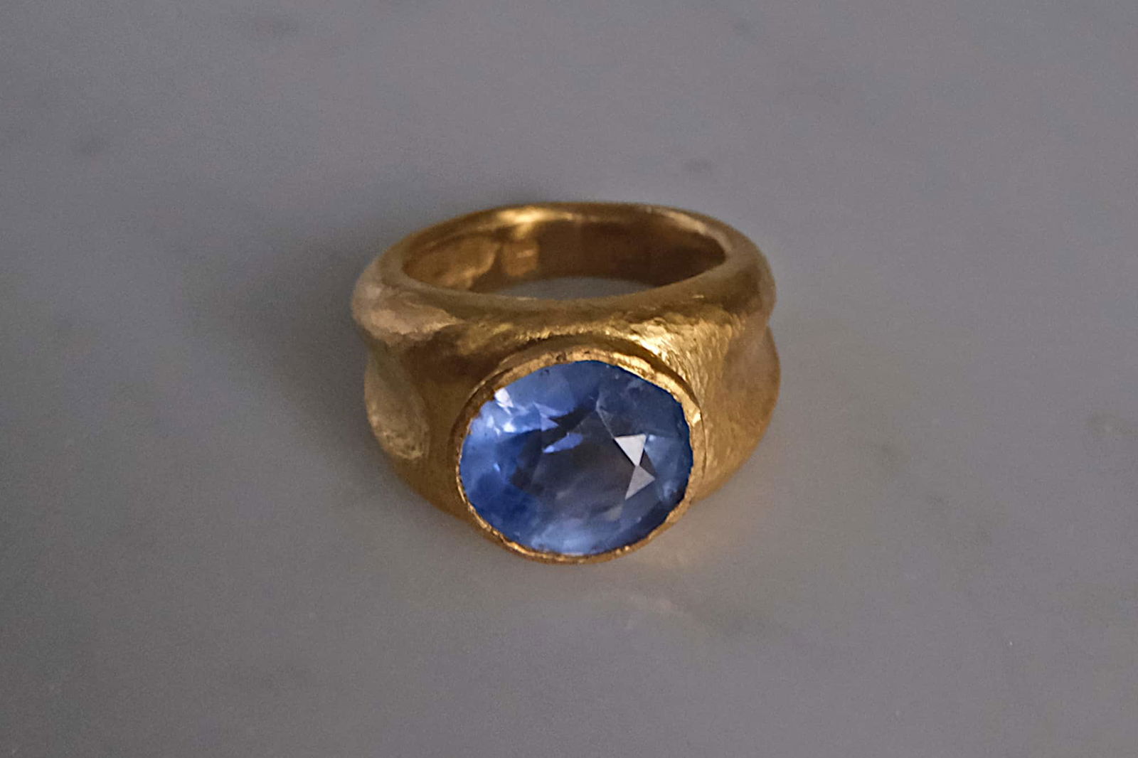 round blue sapphire ring, light blue sapphire gold ring, ancient style rings for sale, natural blue sapphire mens ring, blue sapphire ring singapore, Gem Gardener