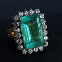 Insignificant Oil Emerald, colombian emerald ring, colombian emerald diamond ring, emerald ring singapore, colombian emerald rings for sale, vintage emerald rings for sale, Gem Gardener