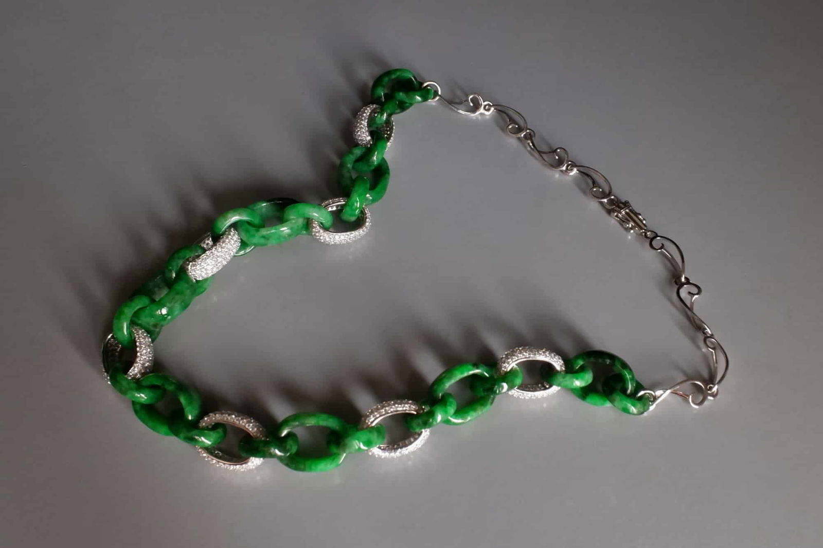 jade hoop necklace, christie's jadeite auction, sotheby's jadeite auction, jade necklace singapore, jade necklace auction, jadeite auction hong kong, Gem Gardener
