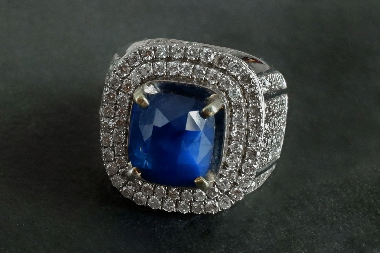 blue sapphire mens ring, mens ring vintage, vintage sapphire rings for sale, men's sapphire rings for sale, blue sapphire ring for men, blue sapphire ring singapore, Gem Gardener
