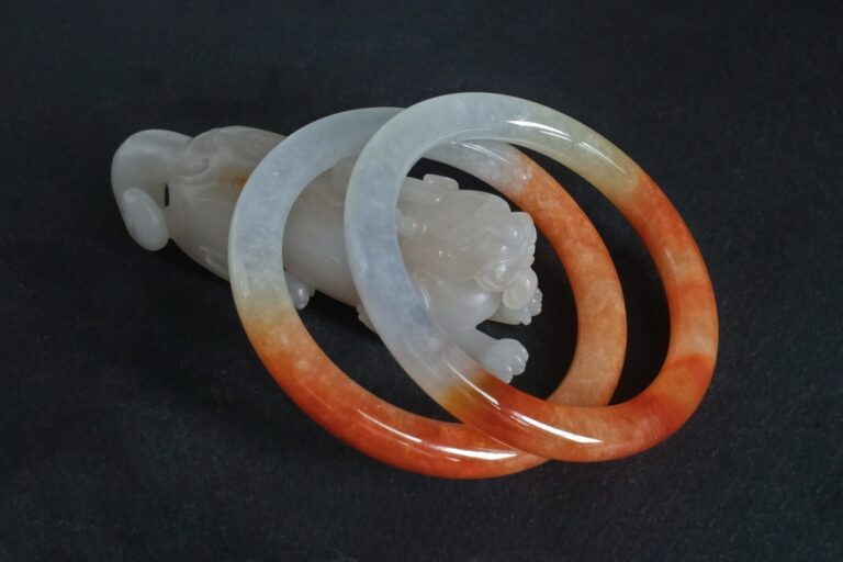 Red Jadeite Bangle, red jade bangle qing, high quality jade bangle, jade bangle singapore, jadeite auction, pair jade bangle, icy jadeite bangle, antique jade bangle, sotheby's jadeite auction, christie's jadeite auction, Gem Gardener