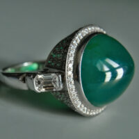 Emerald Sugarloaf Ring, brazilian emerald ring, sugarloaf emerald ring, emerald diamond cabochon ring, cabochon emerald ring gold, emerald ring singapore, Gem Gardener