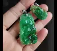 carved jade pendants video