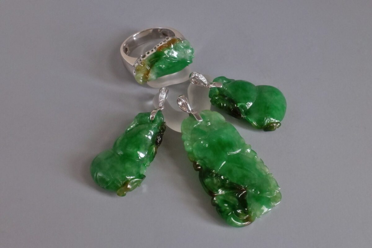 Green Jadeite Carved Pendant, carved jade pendants for sale, carved jade jewelry antique, jadeite pendant singapore, vintage carved jade pendant, jade jewellery singapore, Gem Gardener