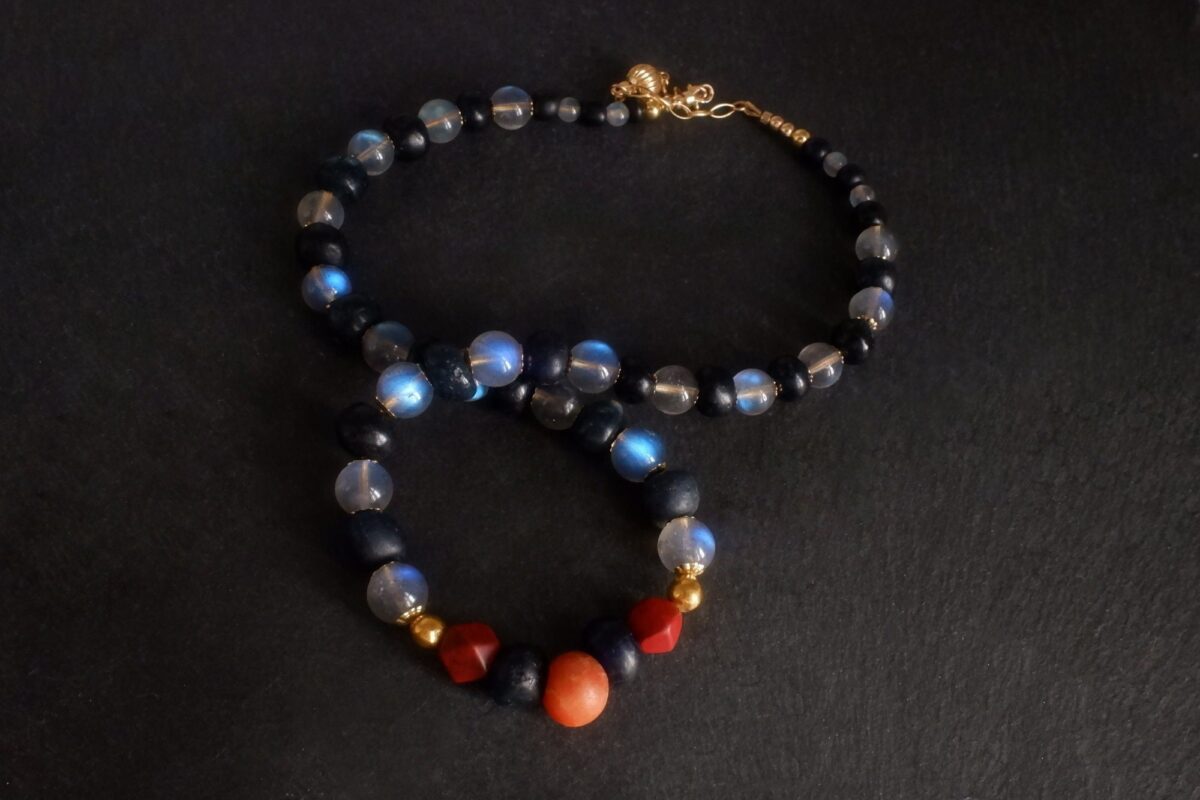 gold roman style necklace, labradorite necklace gold, roman glass jewelry, ancient roman glass necklace, medieval beaded necklaces, excavated beads necklace