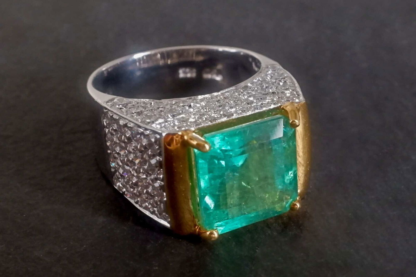 Panjshir Emerald Ring, Afghanistan Emerald Ring, afghanistan emerald vs colombian emerald, afghan emeralds for sale, vintage emerald rings uk for sale, etsy vintage emerald rings, emerald ring singapore