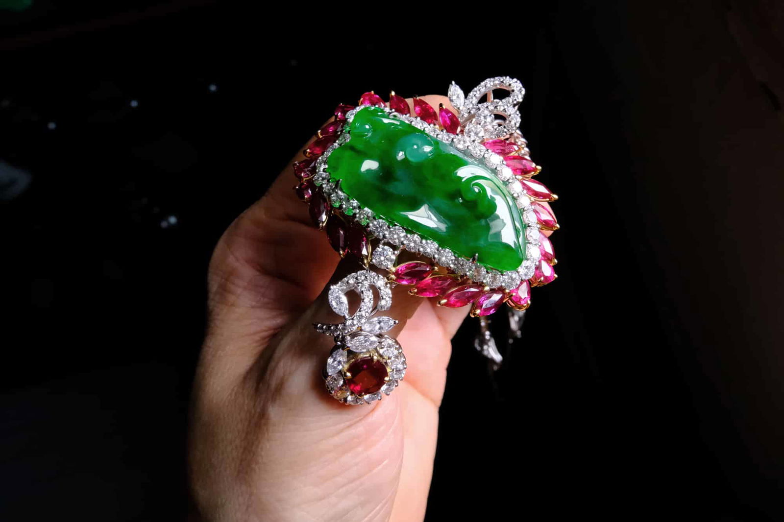 imperial green jade pendant, imperial jade necklace, haute couture jade, high end jade jewelry, jade pendant singapore, high quality jade pendant, statement pendant necklace jade, Gem Gardener