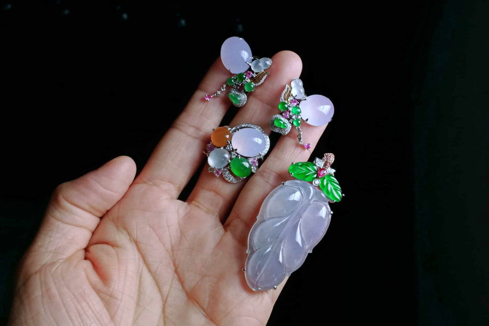 lavender jade jewelry, Light Lavender Jade, high quality purple jade, light purple jade, lavender jade earrings, lavender jade pendant, icy white jade ring, fine jade jewelry hong kong, jade jewellery singapore, Gem Gardener
