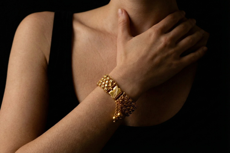 Chinese Gold Bracelet, traditional chinese gold jewelry, gold lace bracelet, antique chinese gold bracelet, peranakan gold bracelet, antique peranakan jewellery, chinese gold jewellery online shopping, Gem Gardener